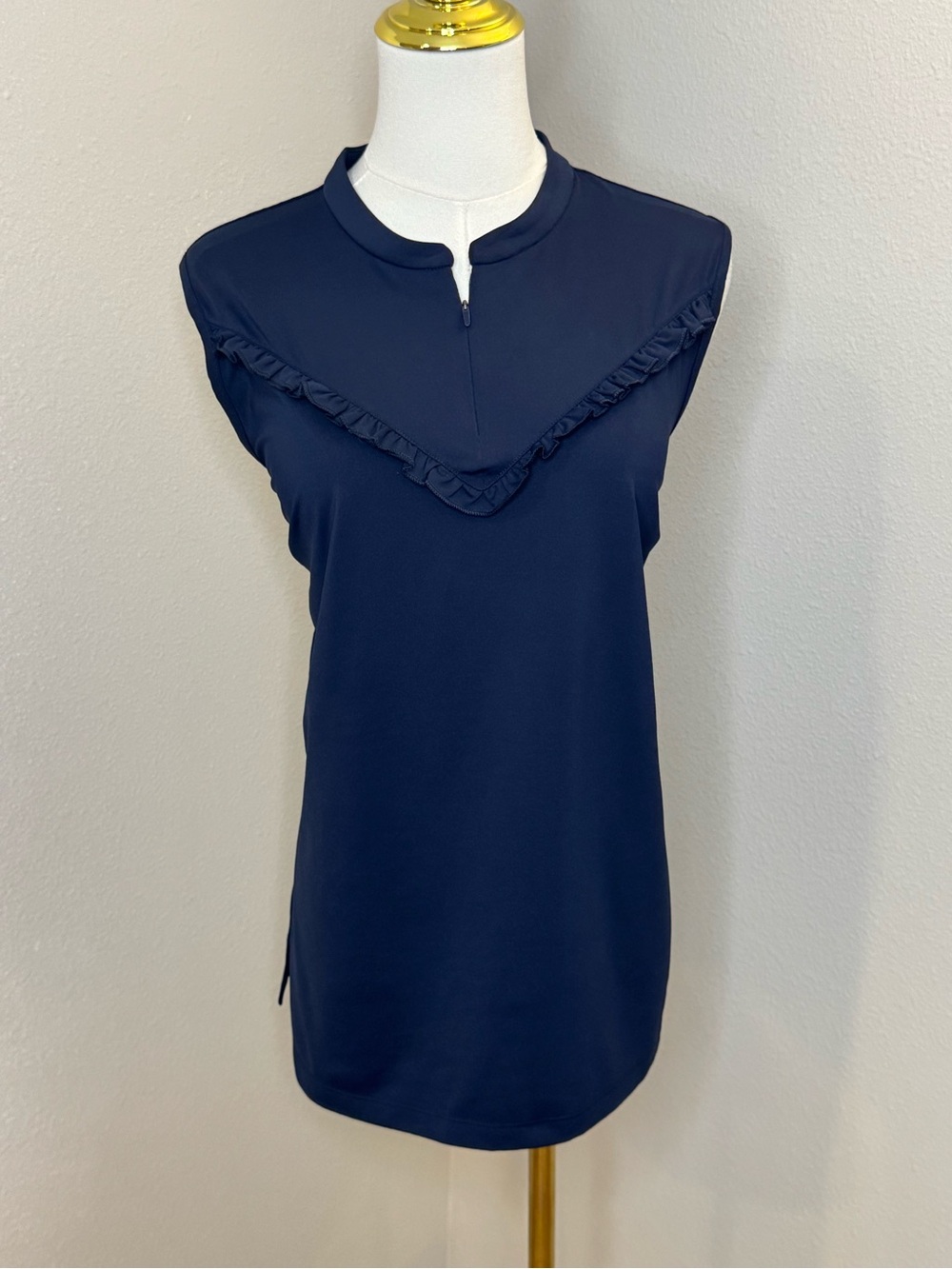 Lady Hagen Clubhouse Front Ruffle Sleeveless Golf Polo L Navy NWT WGH31001